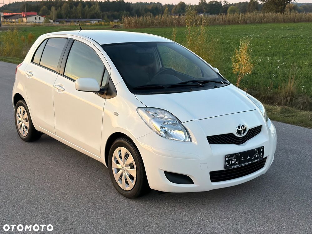 Toyota Yaris - 4
