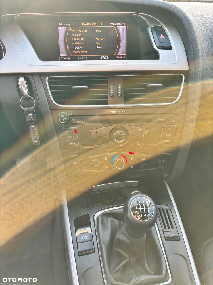 Audi A4 Avant 2.0 TDI - 10