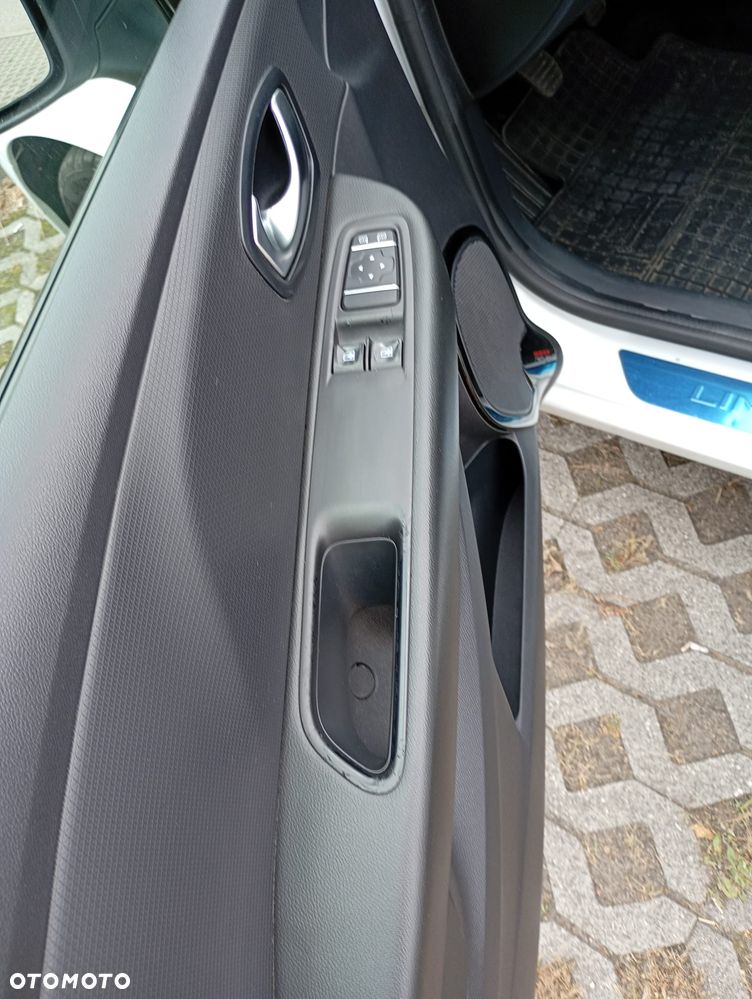 Renault Clio 1.2 16V Alize - 10