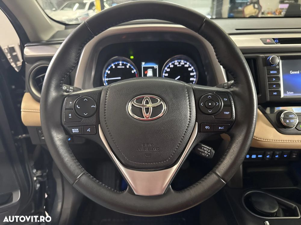 Toyota RAV4 - 17