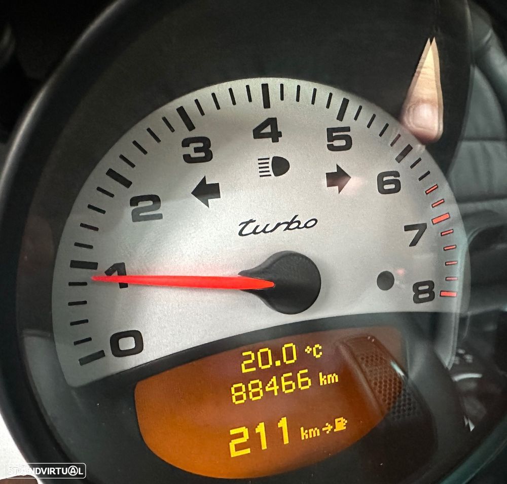 Porsche 911 (996) Turbo - 60