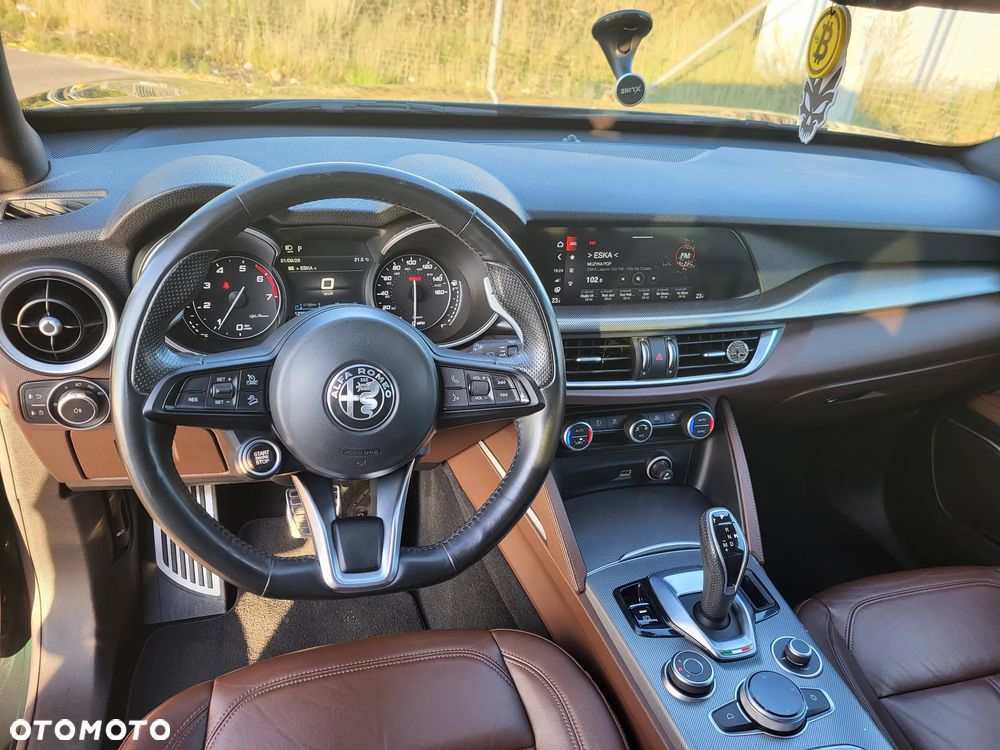Alfa Romeo Stelvio - 4