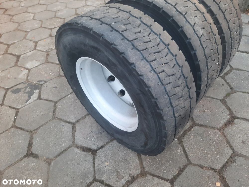 Felgi Aluminiowa Alcoa Bridgestone Duravos 315/70 R22,5 Komplet Scania R - 1