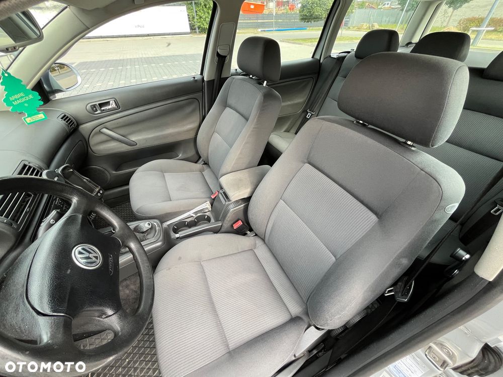 Volkswagen Passat 1.9 TDI Comfortline - 8