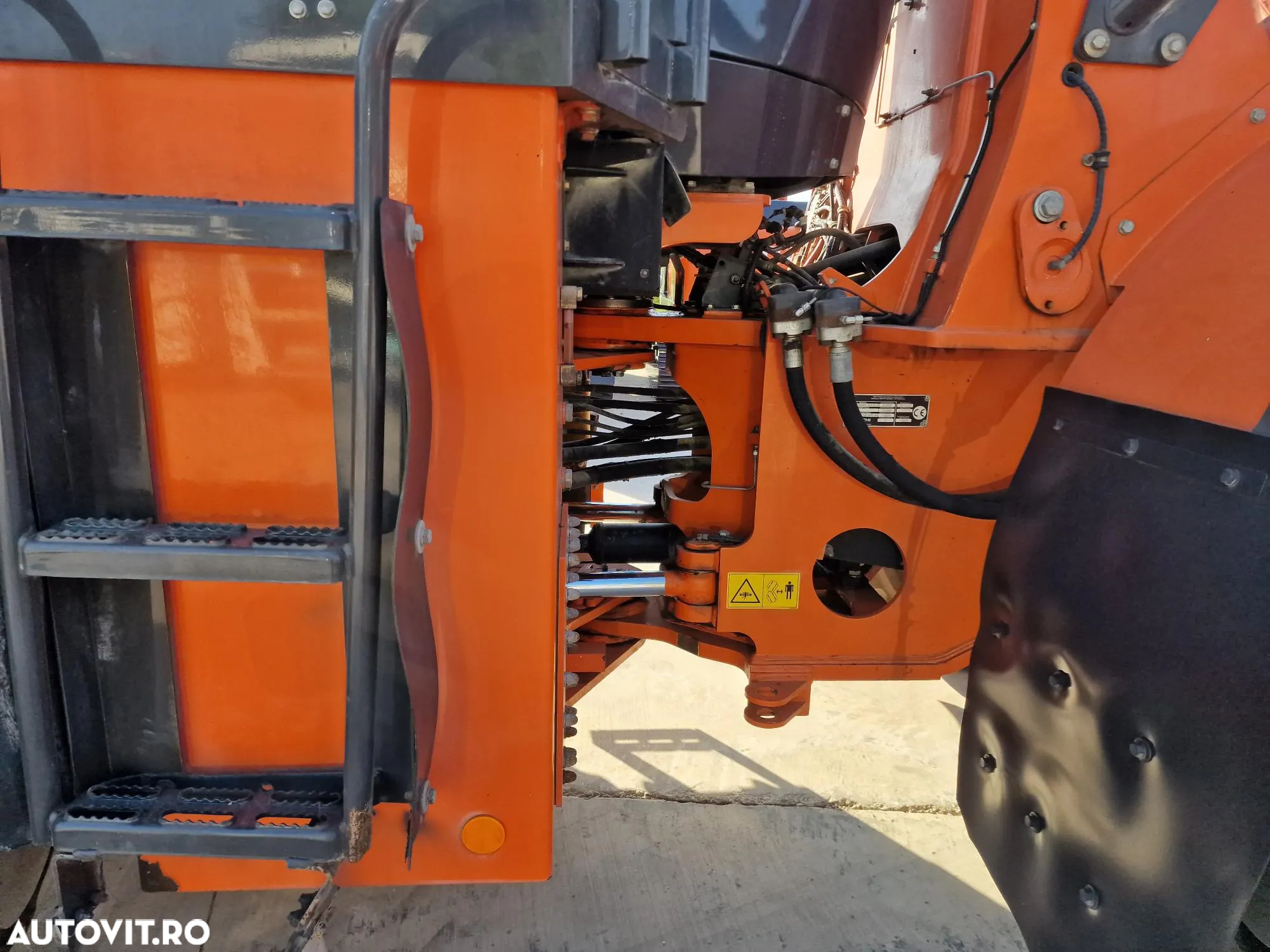 Hitachi ZW310-6, cupa NOUA 5mc, anv MICHELIN 80% ok-99.900 eur+Tva, virare JOYSTICK, gresare automata, camera spate mers masalier, consum 14l/h, produs in Japonia, posibilitate leasing 4 ani-PROMOTIE 99.900 EUR+Tva - 37