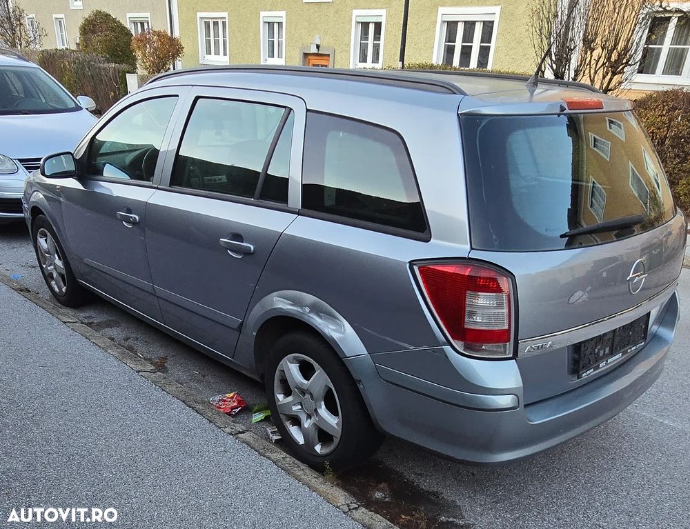 Opel Astra 1.6 Caravan - 3