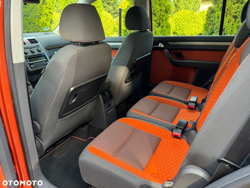 Volkswagen Touran 1.4 TSI Cross - 16