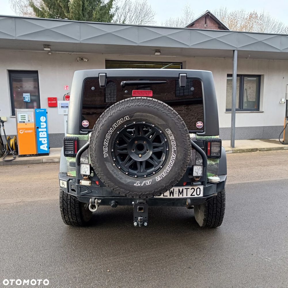 Jeep Wrangler 2.8 CRD Unlim Rubicon - 11