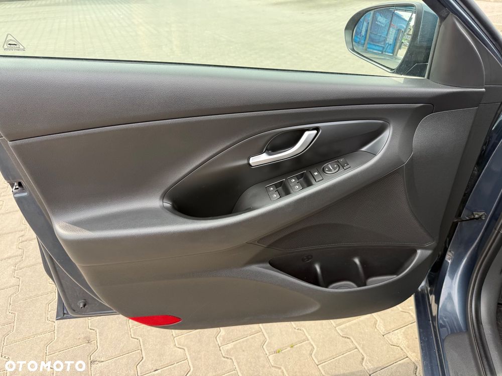 Hyundai i30 1.5 DPI Modern - 10