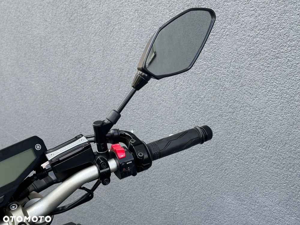 Yamaha MT - 21