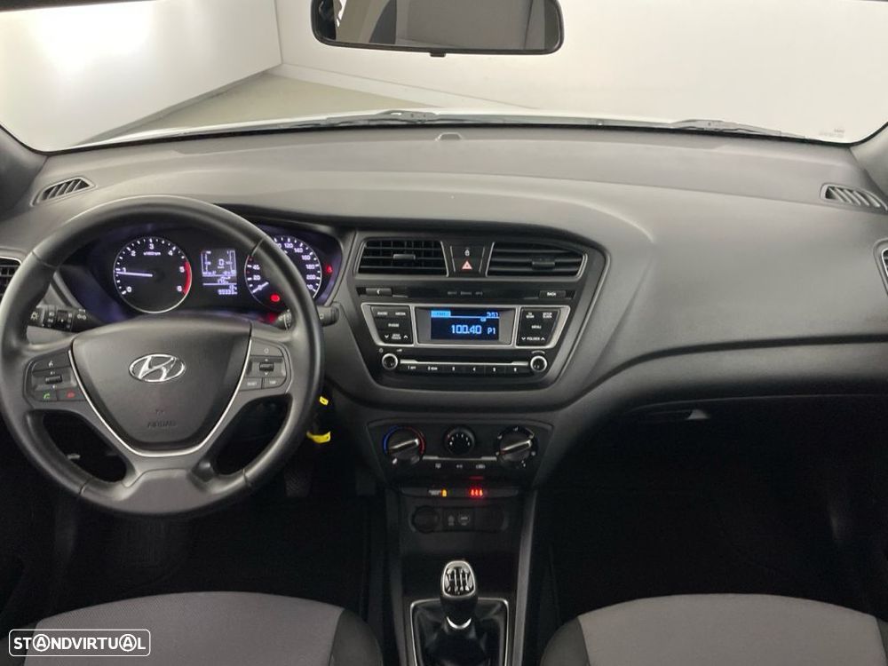 Hyundai i20 1.1 CRDi Access - 10