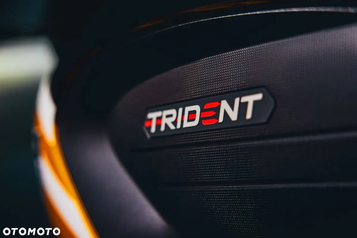 Triumph Trident - 9