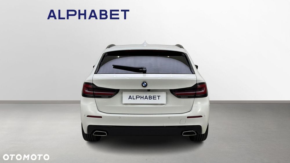 BMW Seria 5 520d xDrive - 6