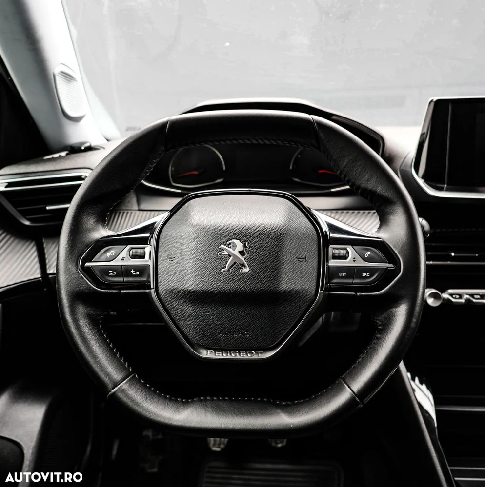 Peugeot 2008 1.5 BlueHDI STT Allure - 17