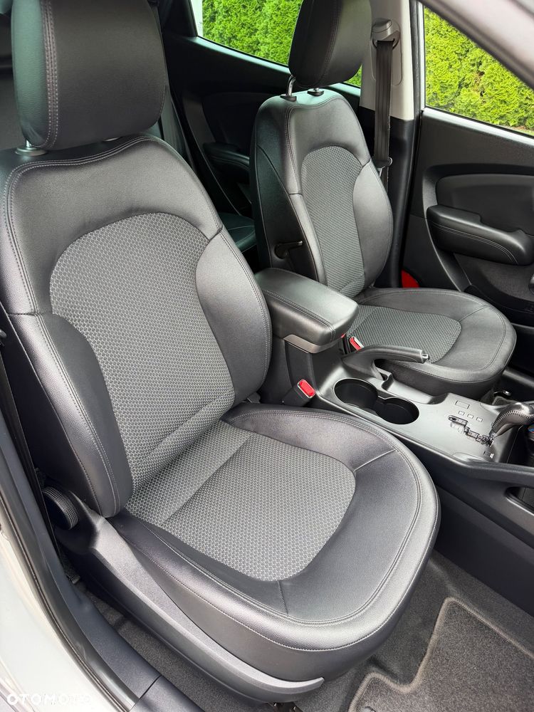 Hyundai ix35 - 11
