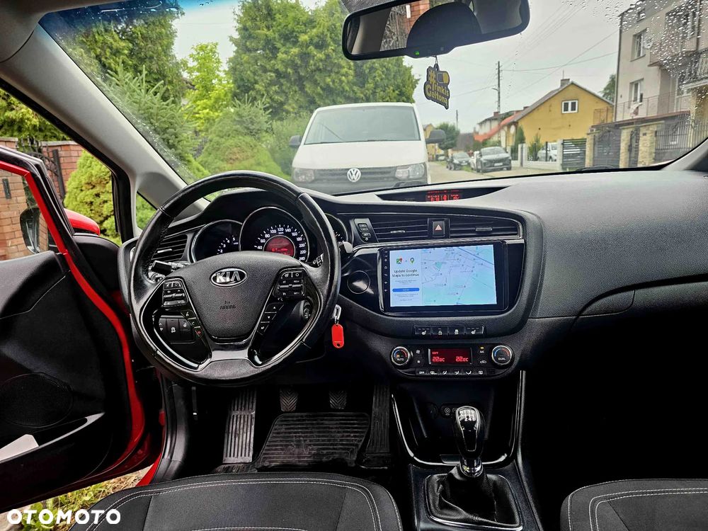 Kia Ceed 1.6 CRDi 136 ISG Platinum Edition - 15