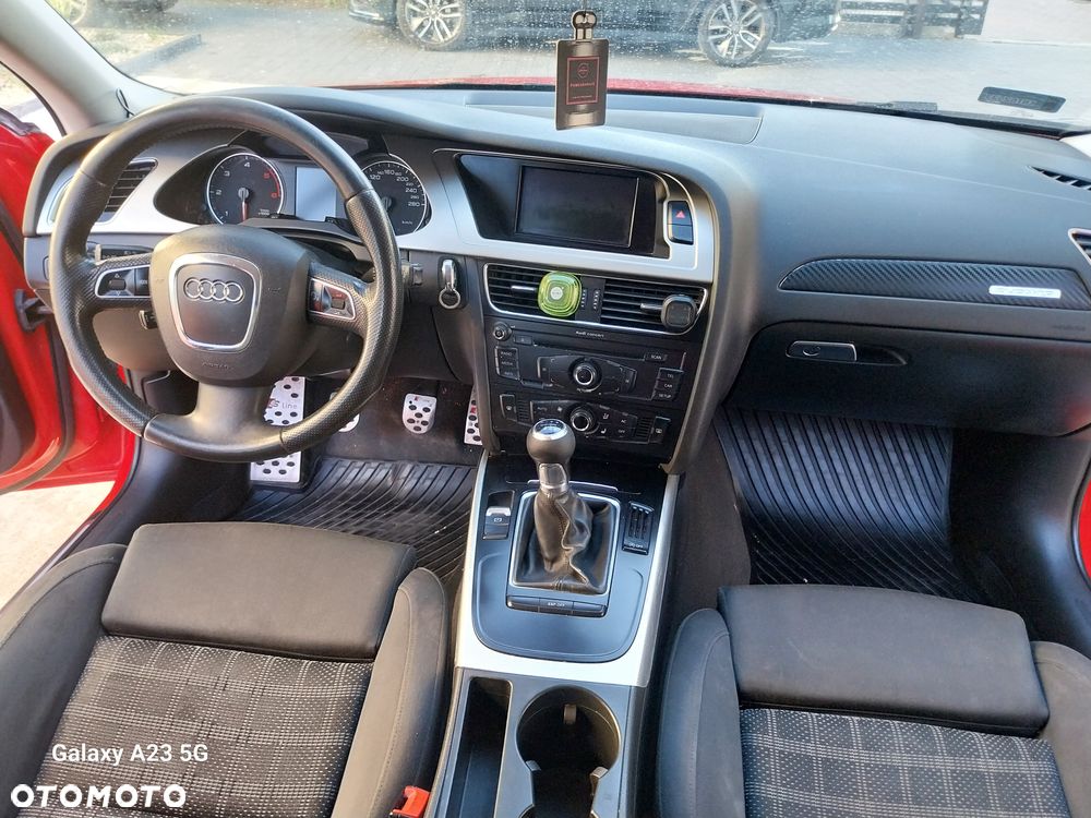 Audi A4 Avant 2.0 TDI Quattro - 9