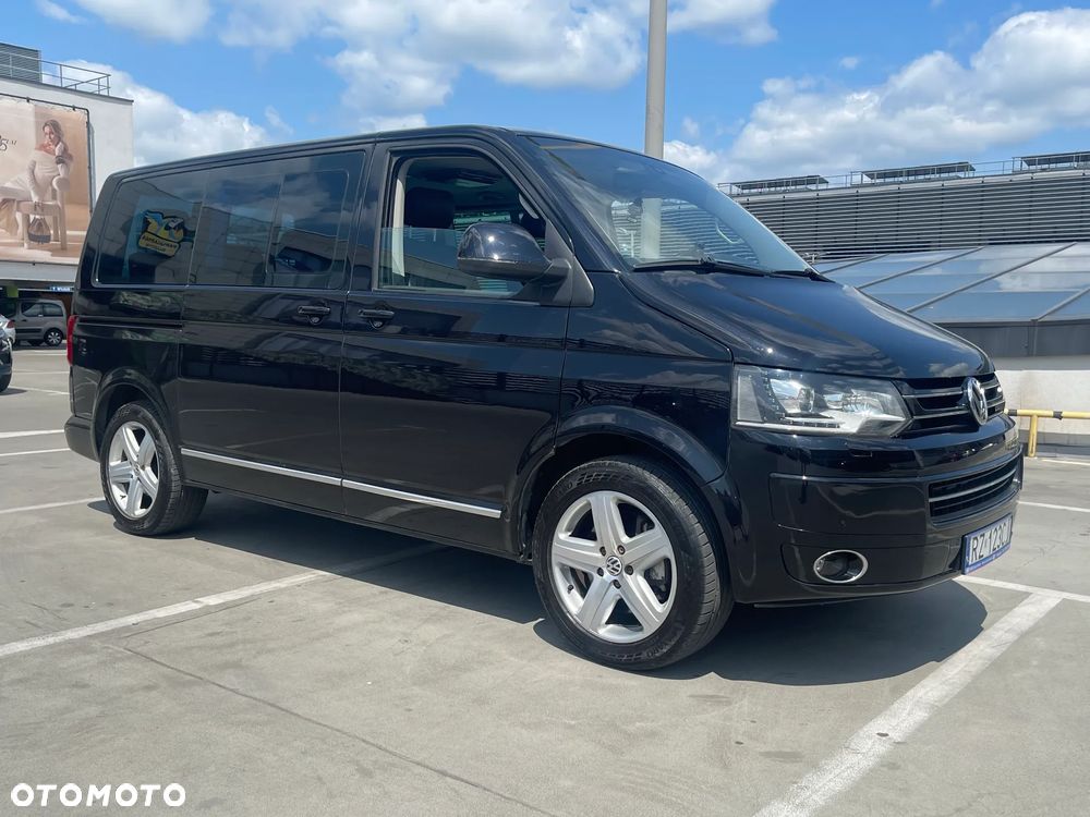 Volkswagen Multivan - 1