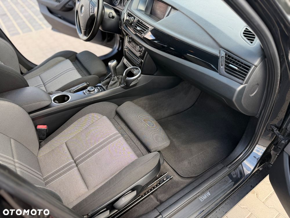 BMW X1 sDrive18d - 21