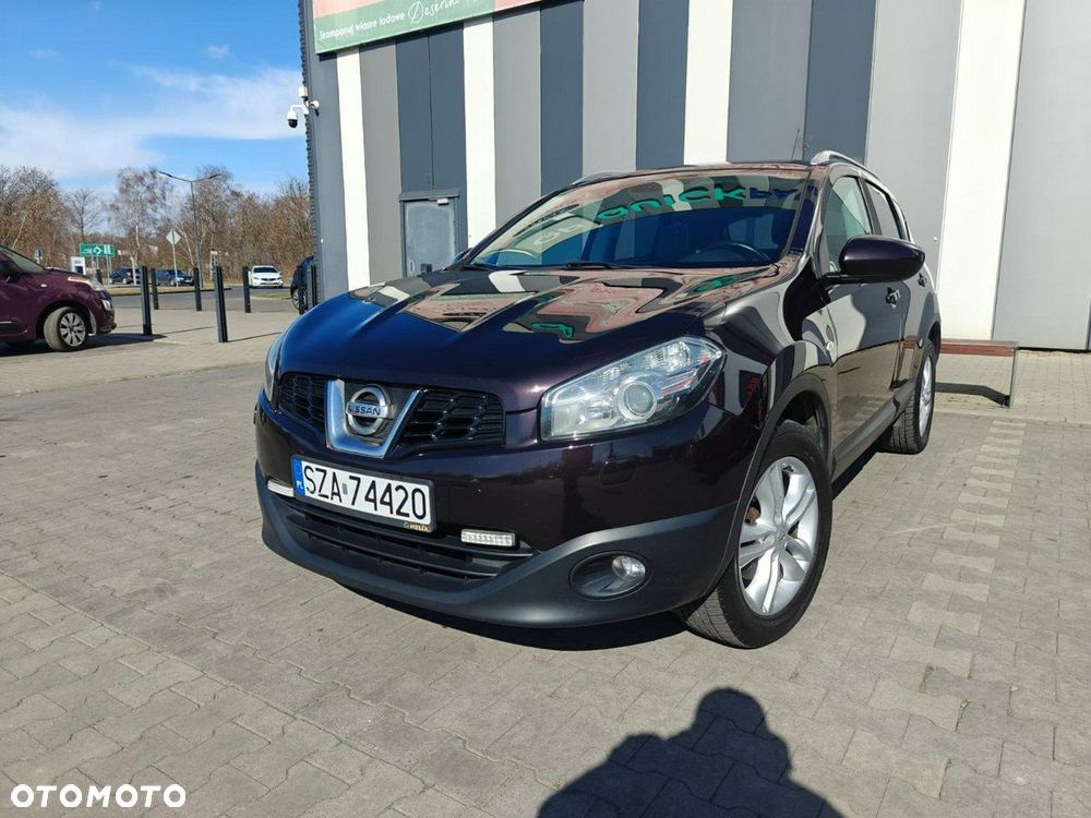Nissan Qashqai - 1