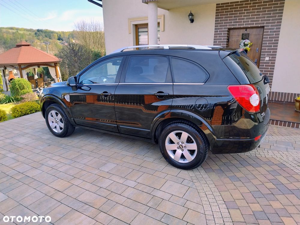 Chevrolet Captiva 2.0 d LT sport - 4