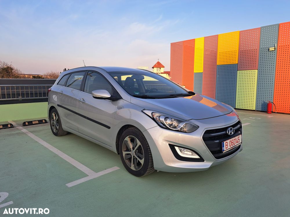 Hyundai i30 1.6 CRDI DCT Premium - 2
