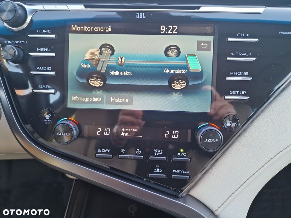 Toyota Camry 2.5 Hybrid Executive CVT - 20