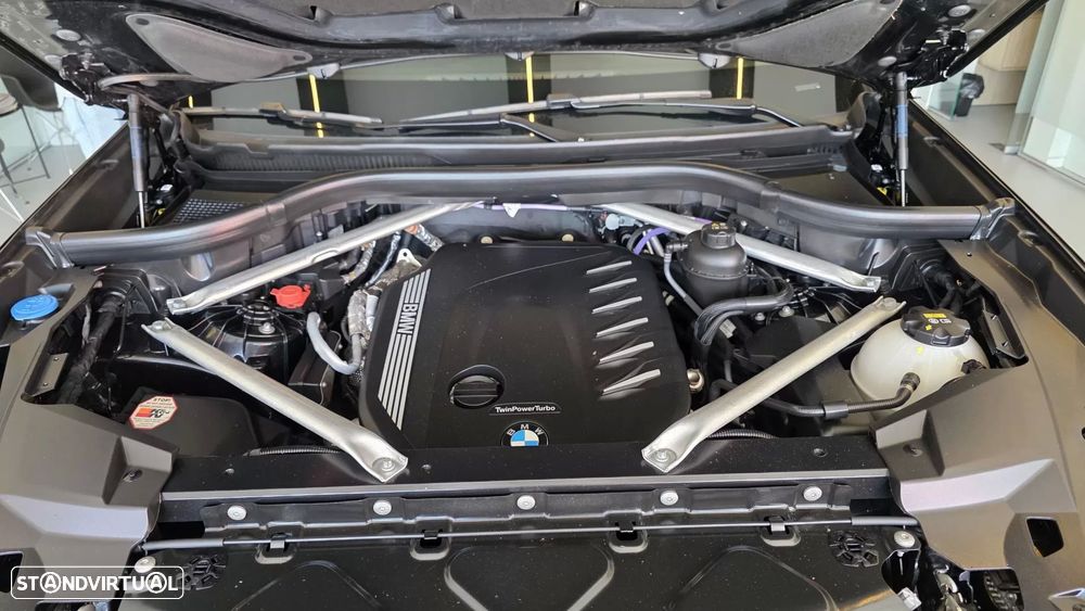 BMW X5 30 d xDrive Pack M 50 anos - 32