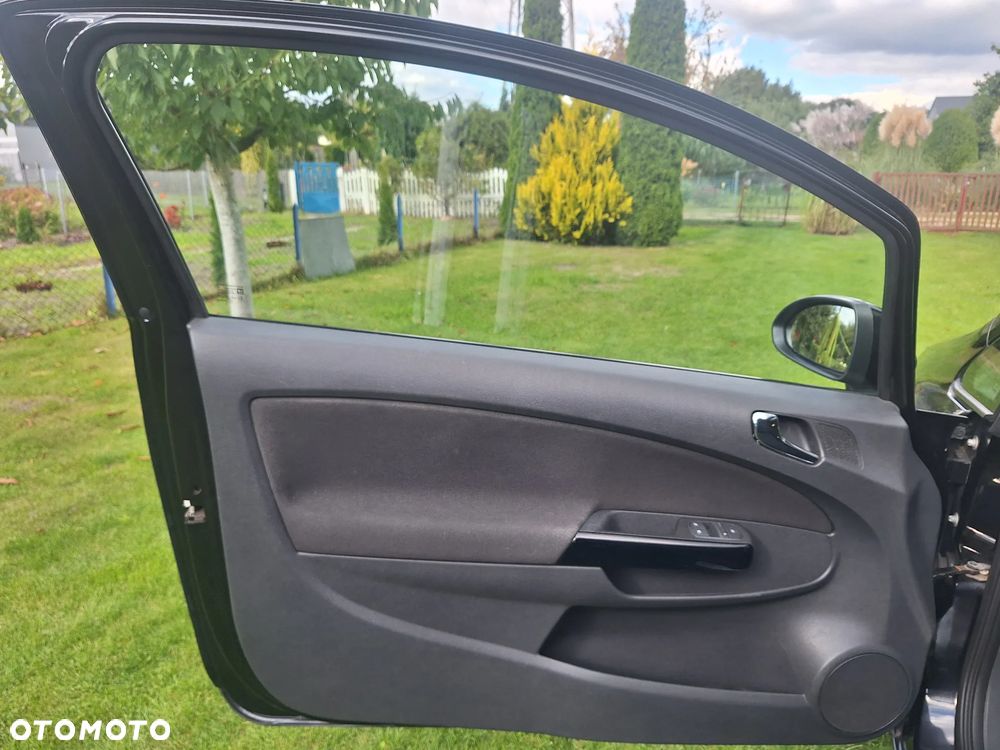 Opel Corsa 1.4 16V 150 Jahre - 6