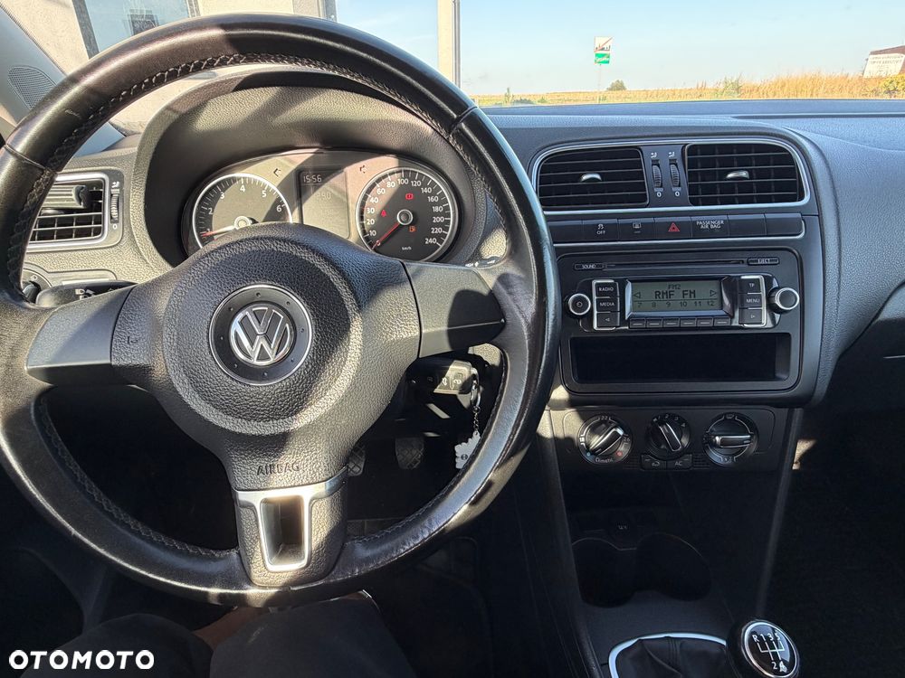 Volkswagen Polo - 33