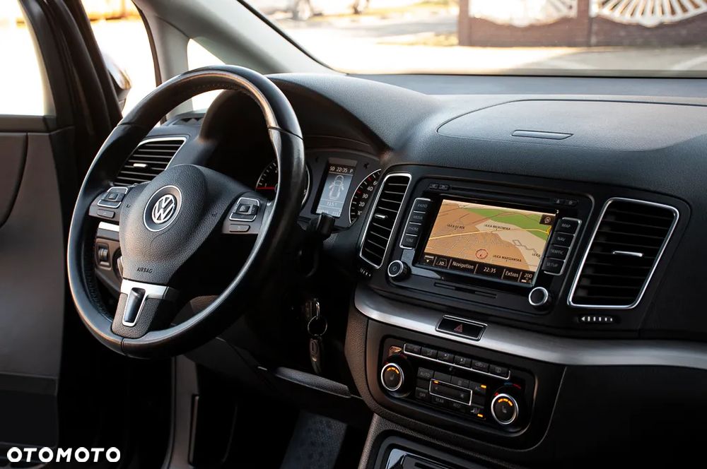 Volkswagen Sharan 2.0 TDI DSG Blue Motion Highline - 15