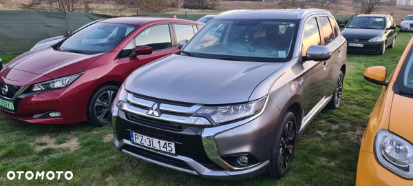 Mitsubishi Outlander 2.0 4WD Plug-In Hybrid Plus