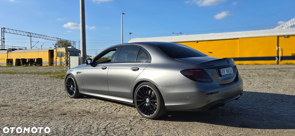 Mercedes-Benz Klasa E 43 AMG 4-Matic - 8
