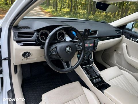 Skoda Superb 2.0 TSI L&K DSG - 4