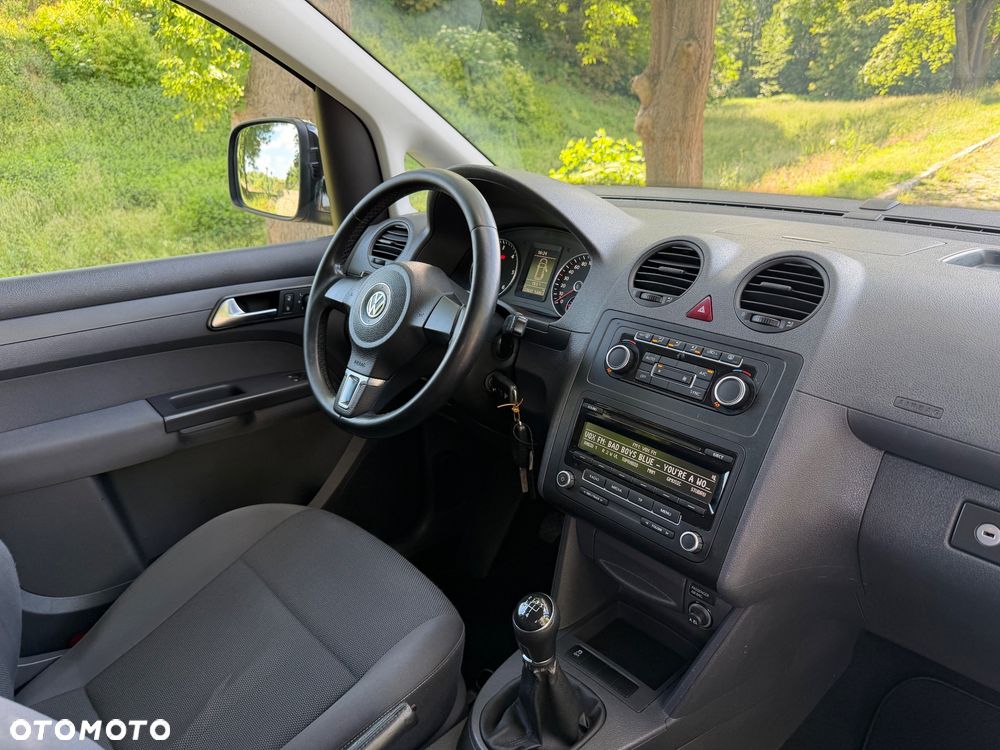Volkswagen Caddy Maxi Comfortline BMT - 19