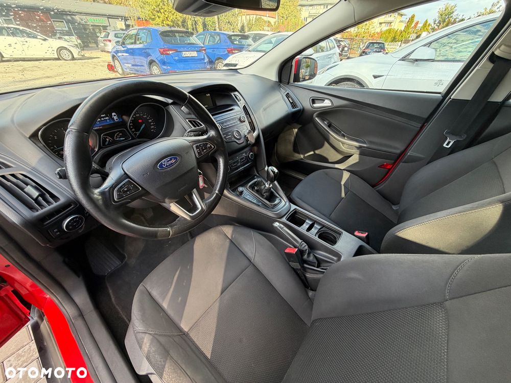 Ford Focus 1.5 TDCi SYNC Edition - 28