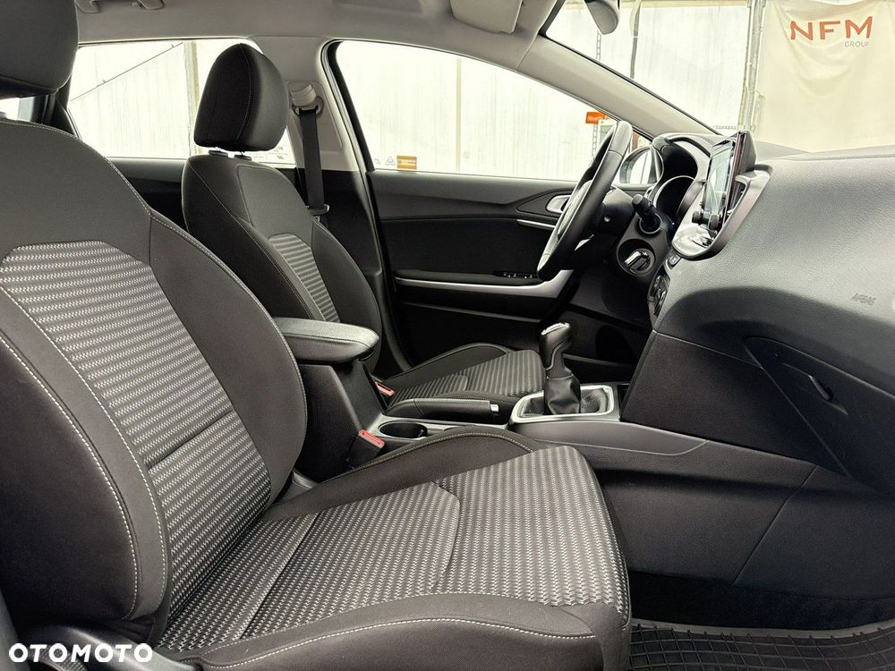 Kia Ceed - 22