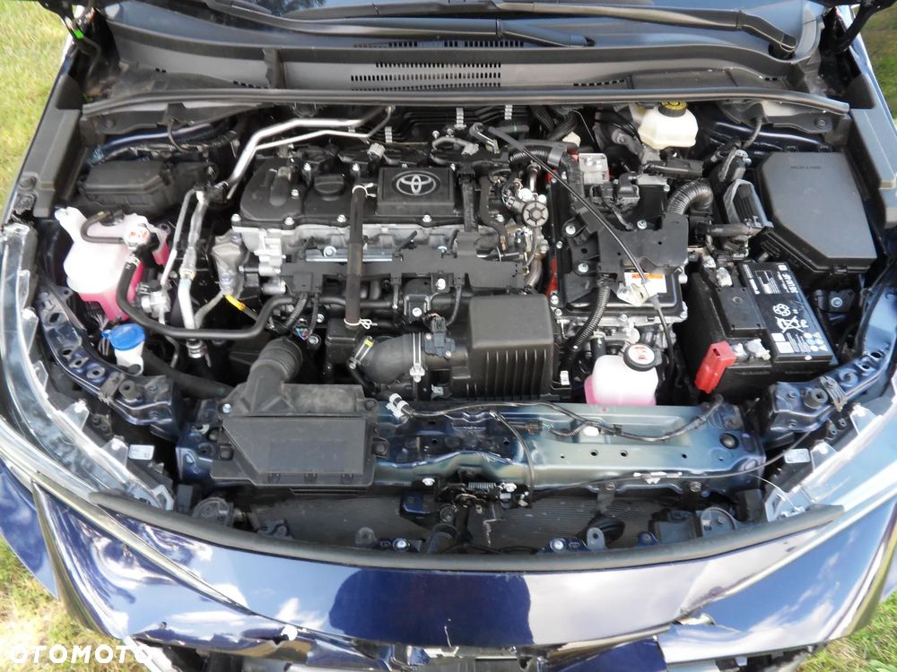 Toyota Corolla 1.8 Hybrid Selection - 11
