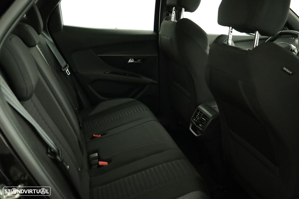 Peugeot 3008 1.6 Hybrid Allure e-EAT8 - 23