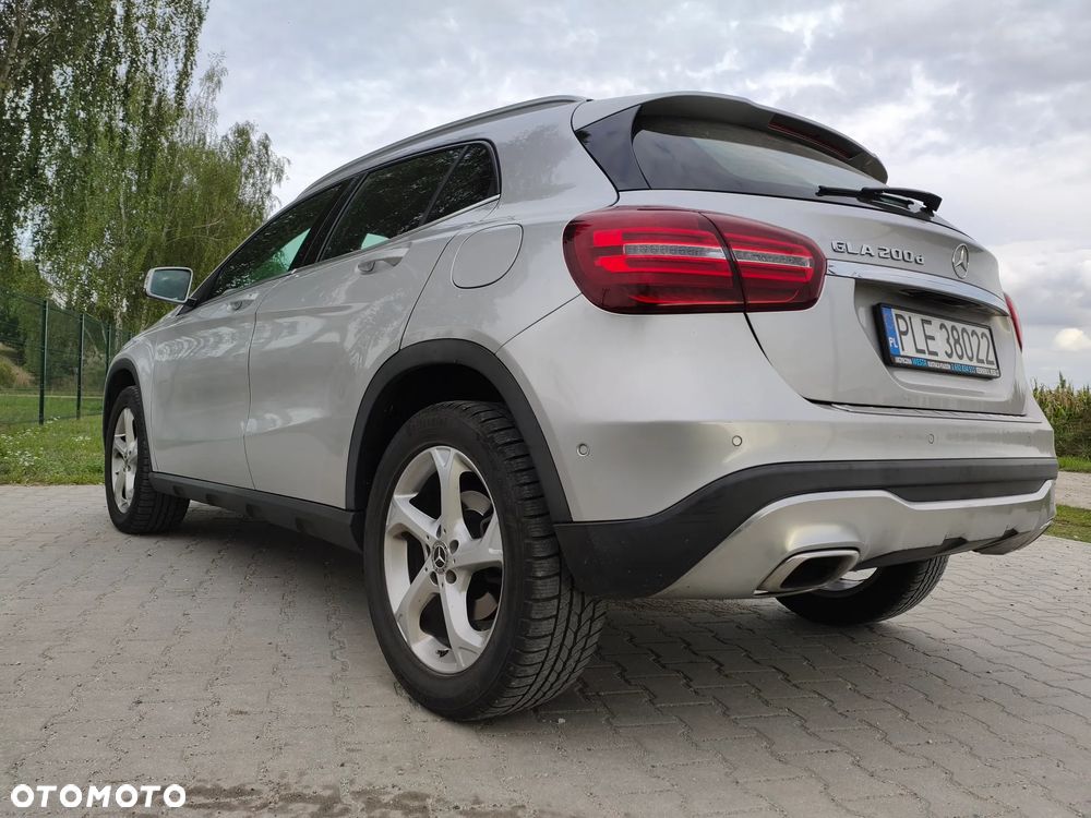 Mercedes-Benz GLA 200 d 7G-DCT Style - 11