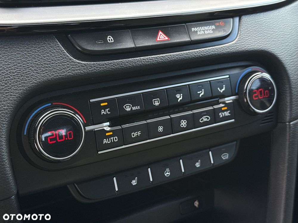 Kia Ceed 1.5 T-GDI Business Line Plus - 18