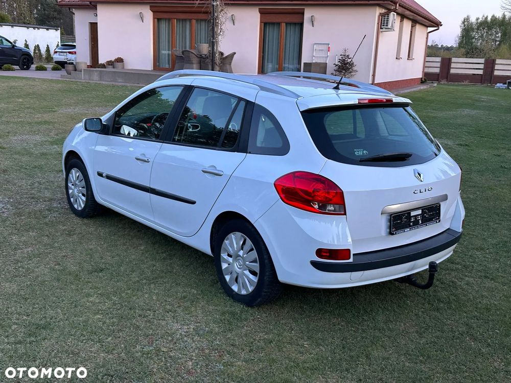 Renault Clio - 7