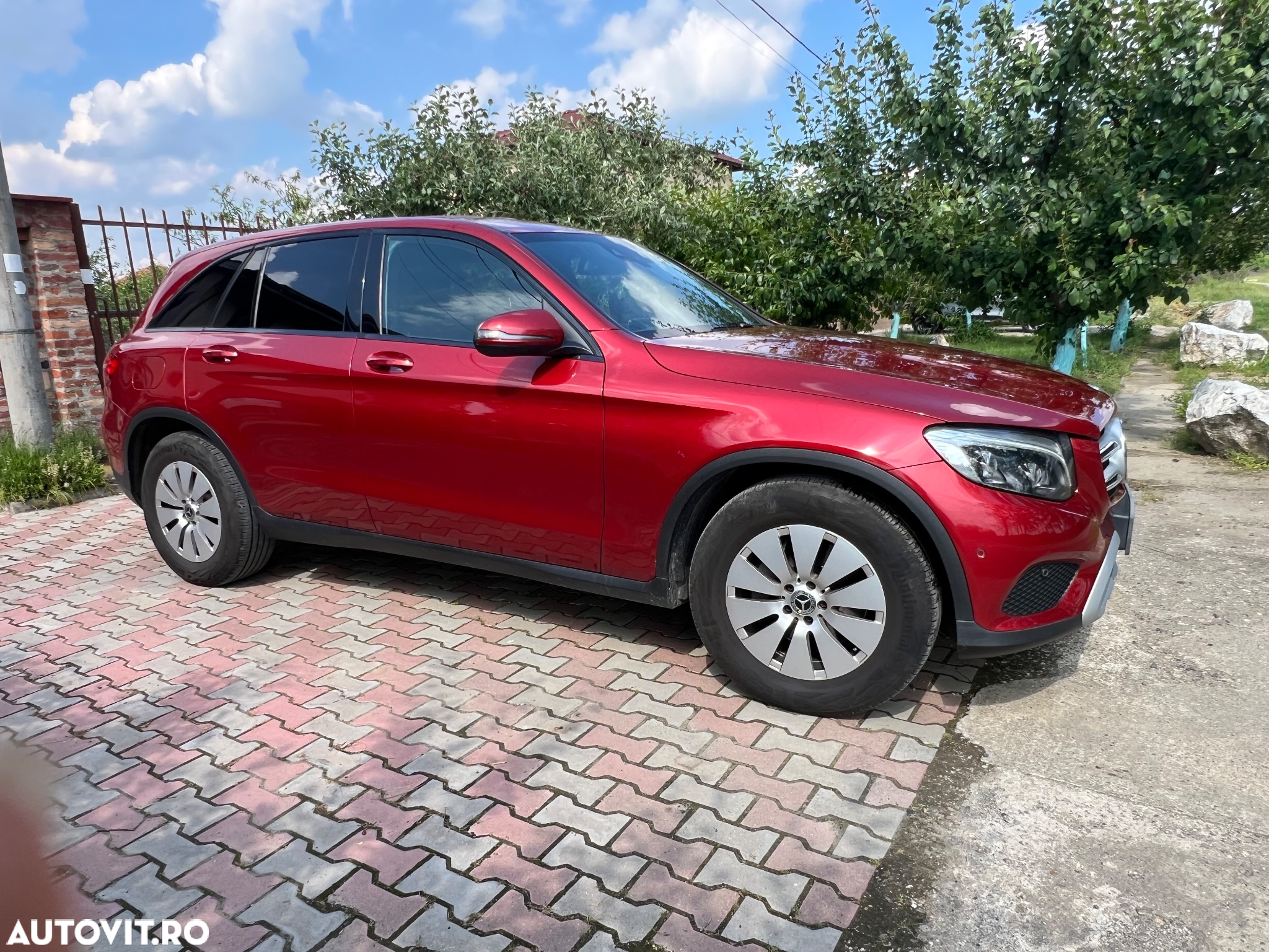 Mercedes-Benz GLC 250 4MATIC - 3
