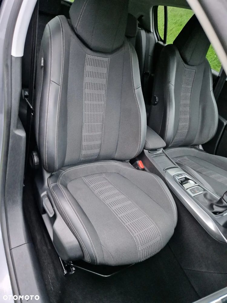 Peugeot 308 - 26