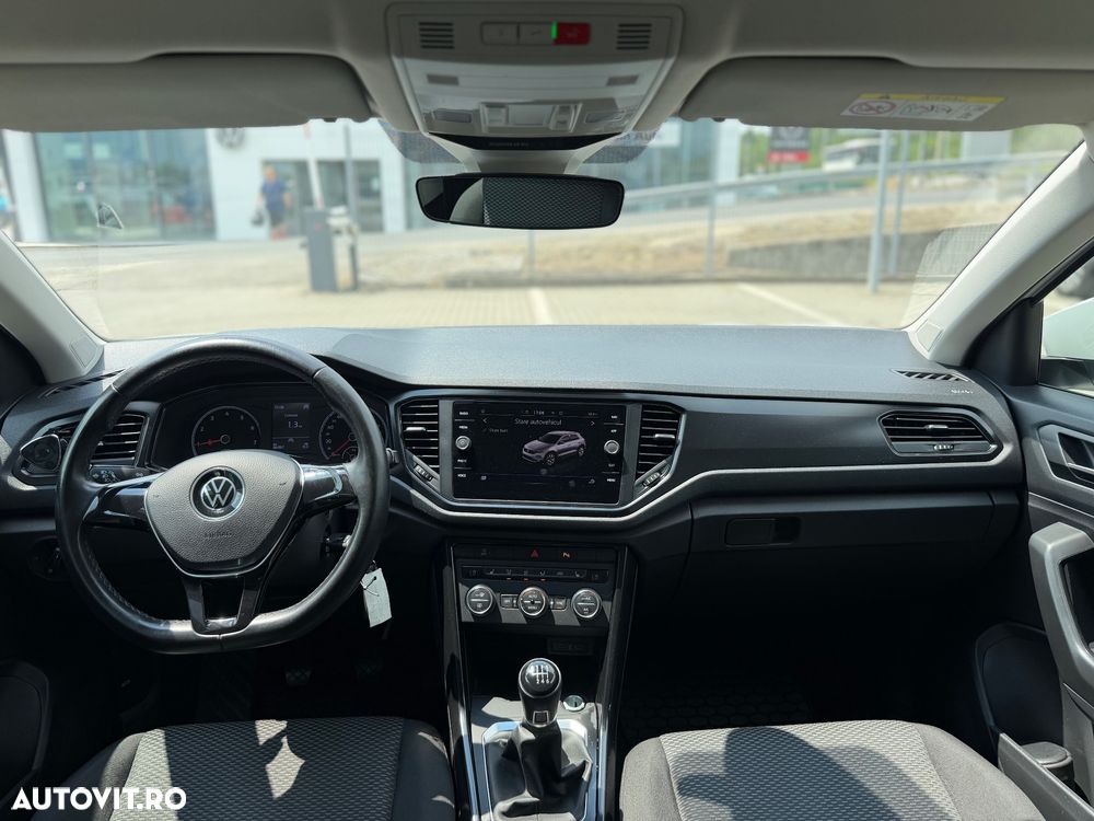 Volkswagen T-Roc - 18