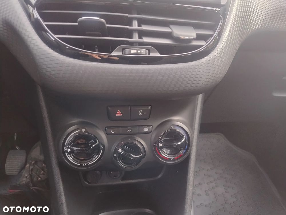 Peugeot 2008 PureTech 110 Stop&Start Style - 17