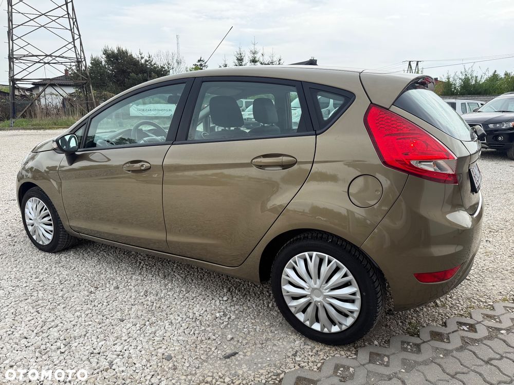 Ford Fiesta 1.25 Titanium EU5 - 16