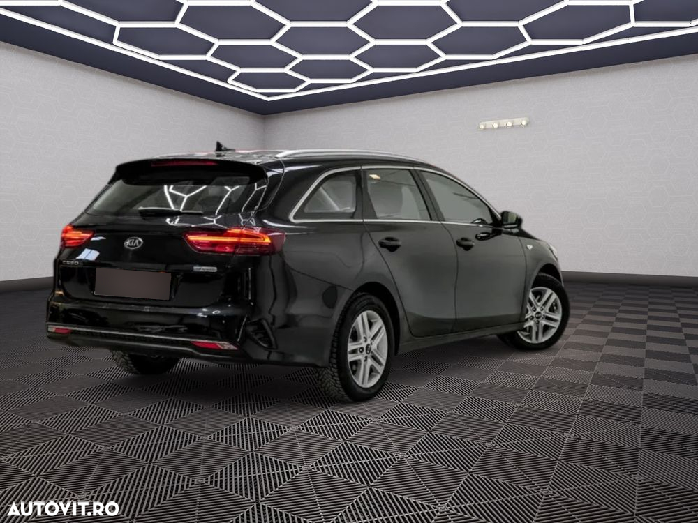 Kia Ceed 1.6 CRDi (48V Mild-Hybrid) DCT7 Spirit - 19