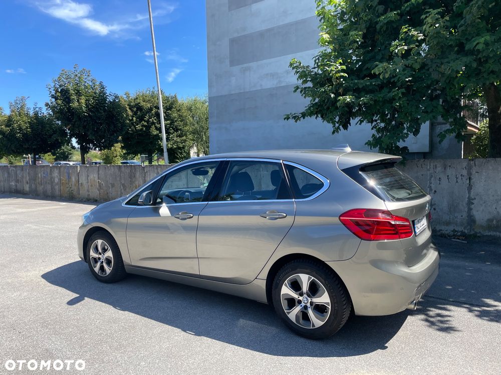 BMW Seria 2 218i - 7