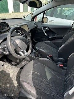 Peugeot 208 1.4 HDi Active - 8
